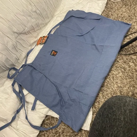 Workrite Flame-Resistant Apron - Picture 2 of 3